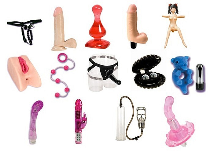 Сексуальные развлечения дамы с различными интимными игрушками